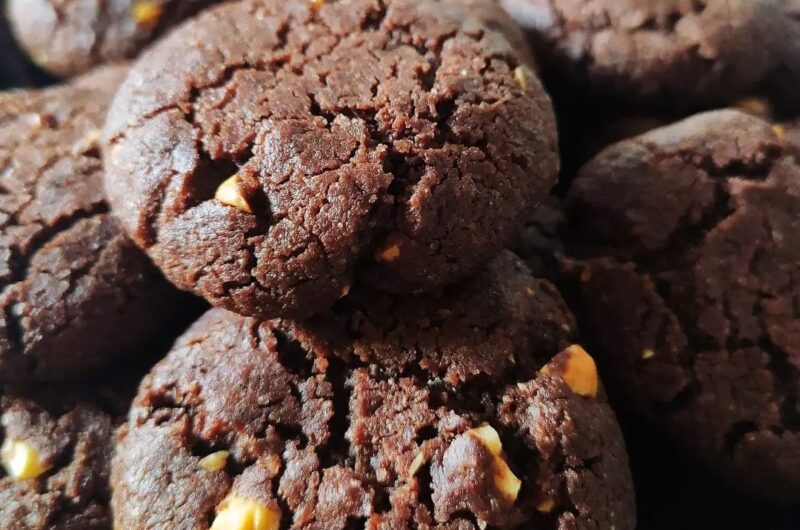  Hazelnut Cocoa Cookies